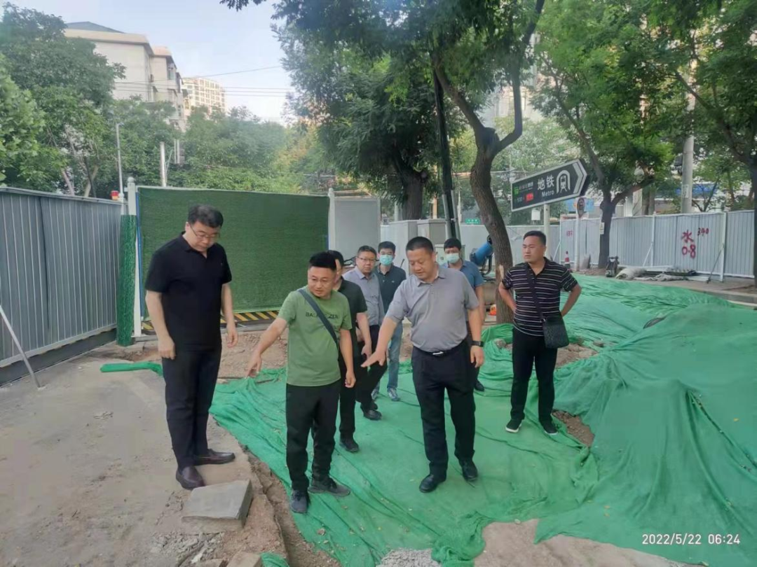 ‘bat365在线官网登录入口’副区长景建涛实地督导精品街道和美丽片区建设工作